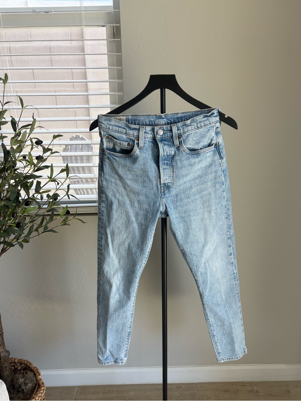 Levi 501S Light Wash Women’s Jeans